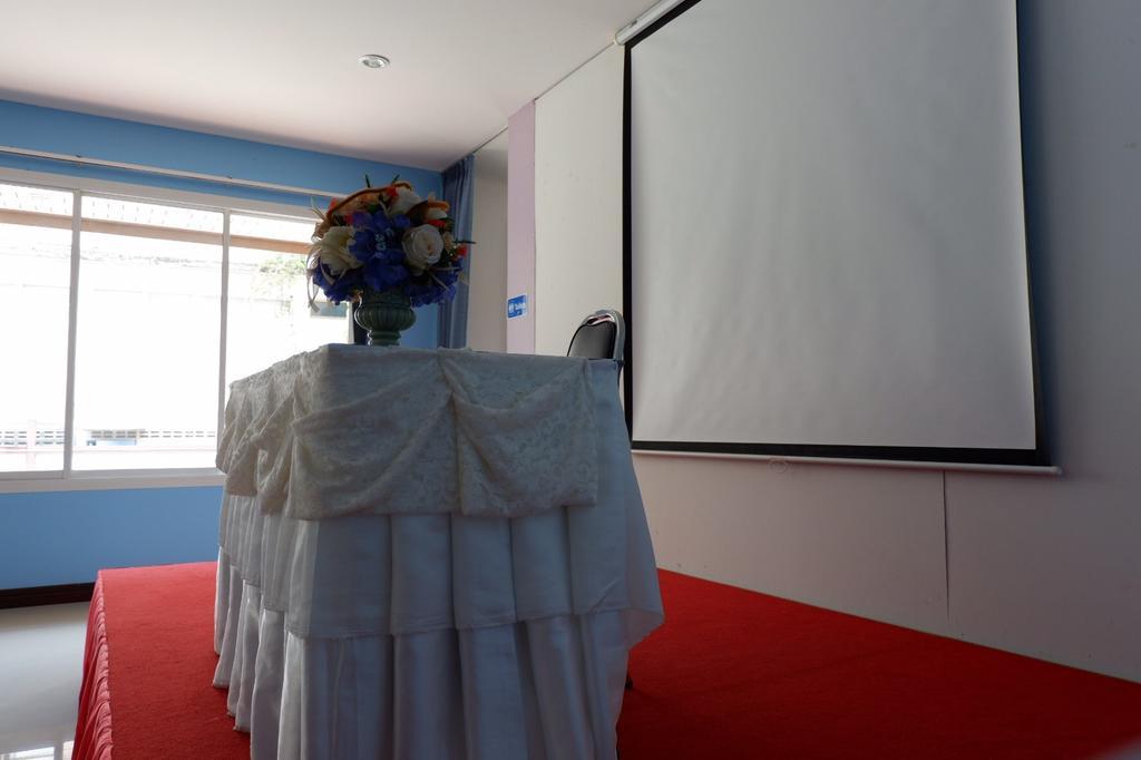 โรงแรม ณ ชัยเดช สุราษฎร์ธานี ภายนอก รูปภาพ